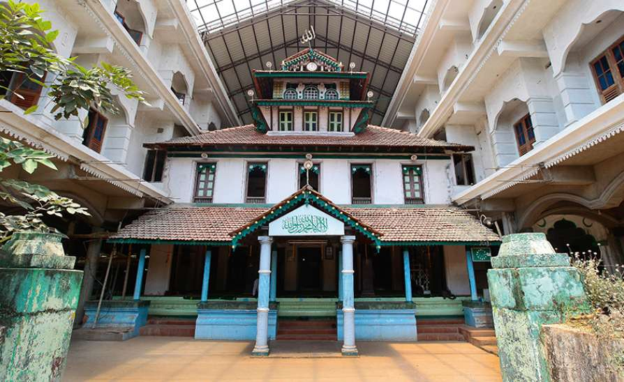 മാലിക് ദീനാര്‍: ചരിത്രം കുടിയിരിക്കും പള്ളി